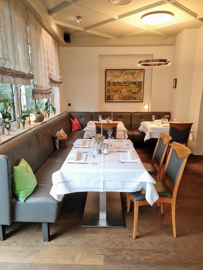 Hotel Restaurant Felix Bensheim Bagian luar foto