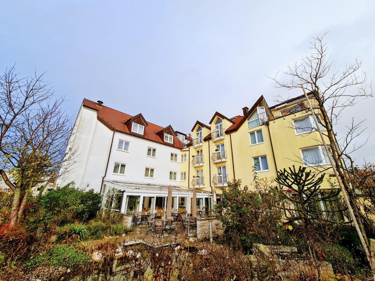 Hotel Restaurant Felix Bensheim Bagian luar foto